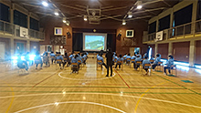 都内中学校の体育館で実施した講演会©JBFA