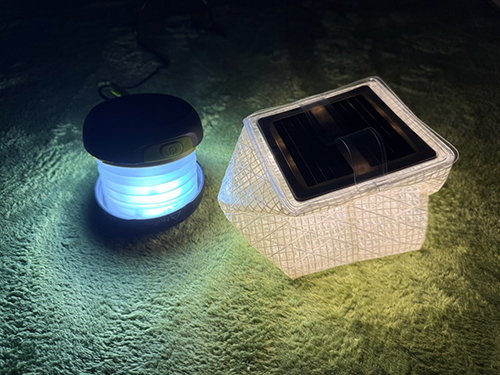 日常的に使いながら、充電にかかる時間や点灯時間、スマートフォンへの給電能力を確認しています。
